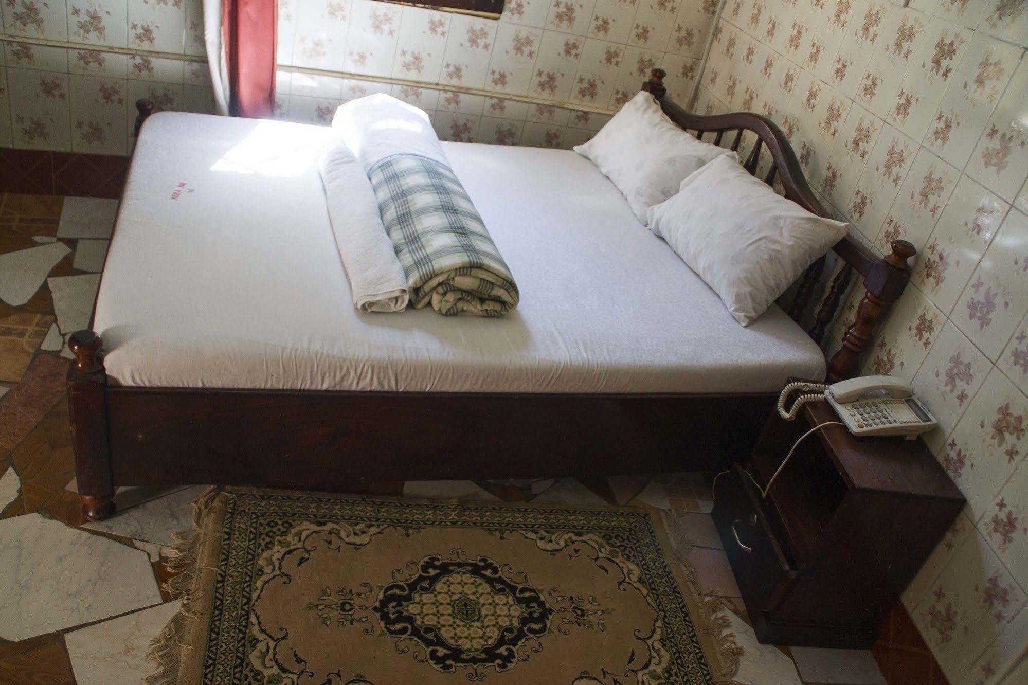 Keba Inn Lyamutundwe Exteriör bild